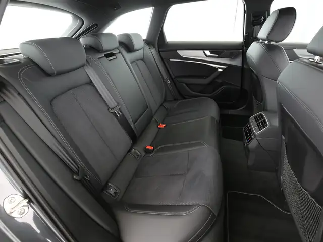 Audi S6 view 15