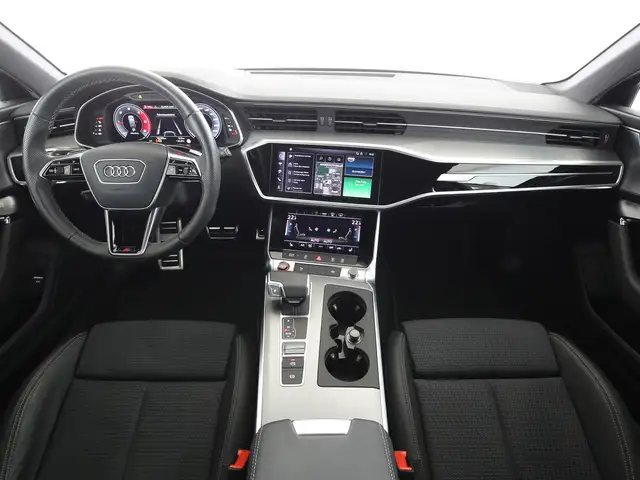 Audi S6 view 11