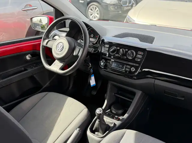 Volkswagen Up! view 13