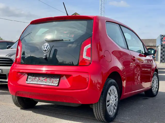 Volkswagen Up! view 4