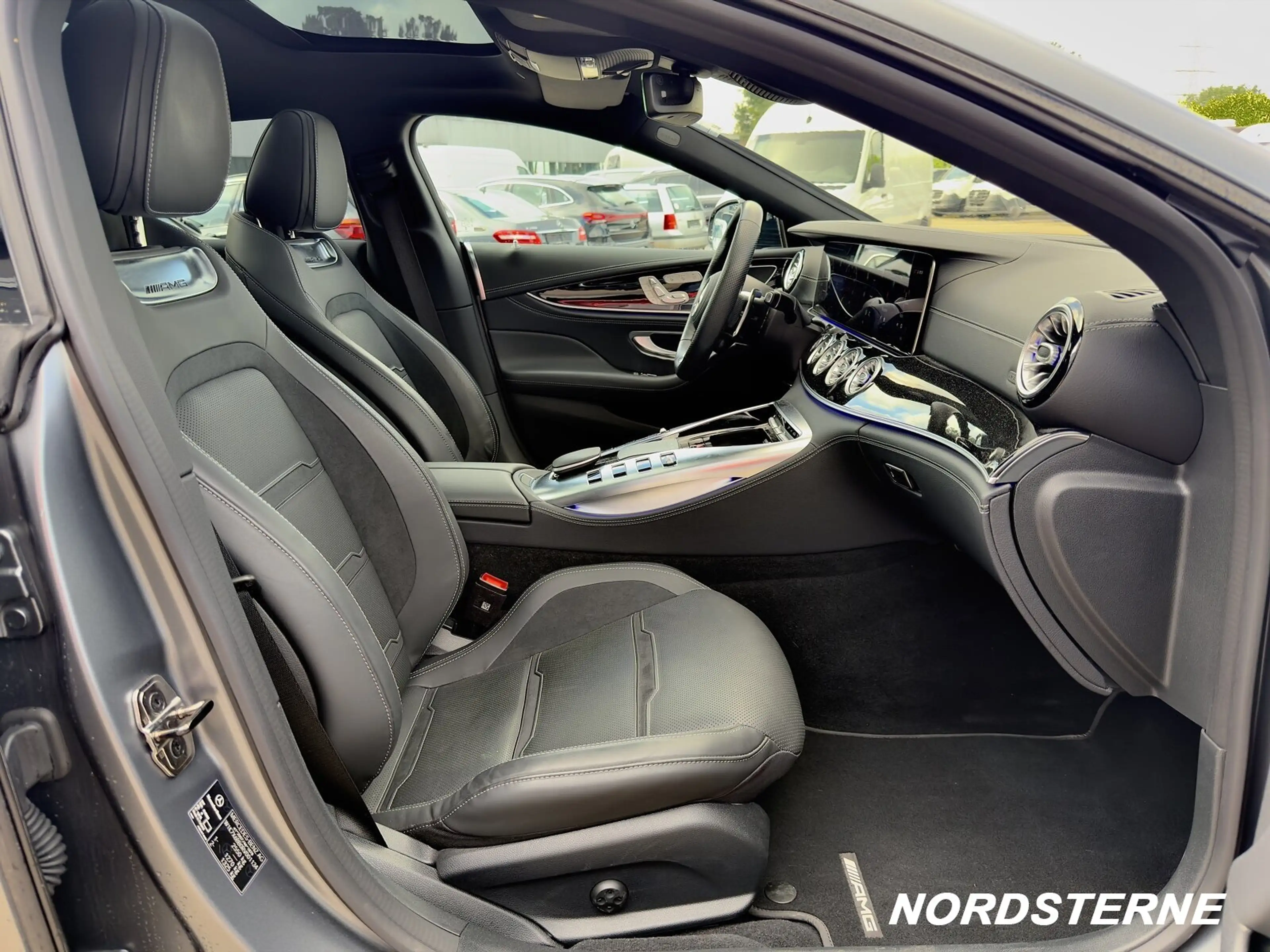 Mercedes-Benz AMG GT AMG GT 53 4Matic+ PANO+RACE+360°KAMERA+HEAD-UP — photo 14