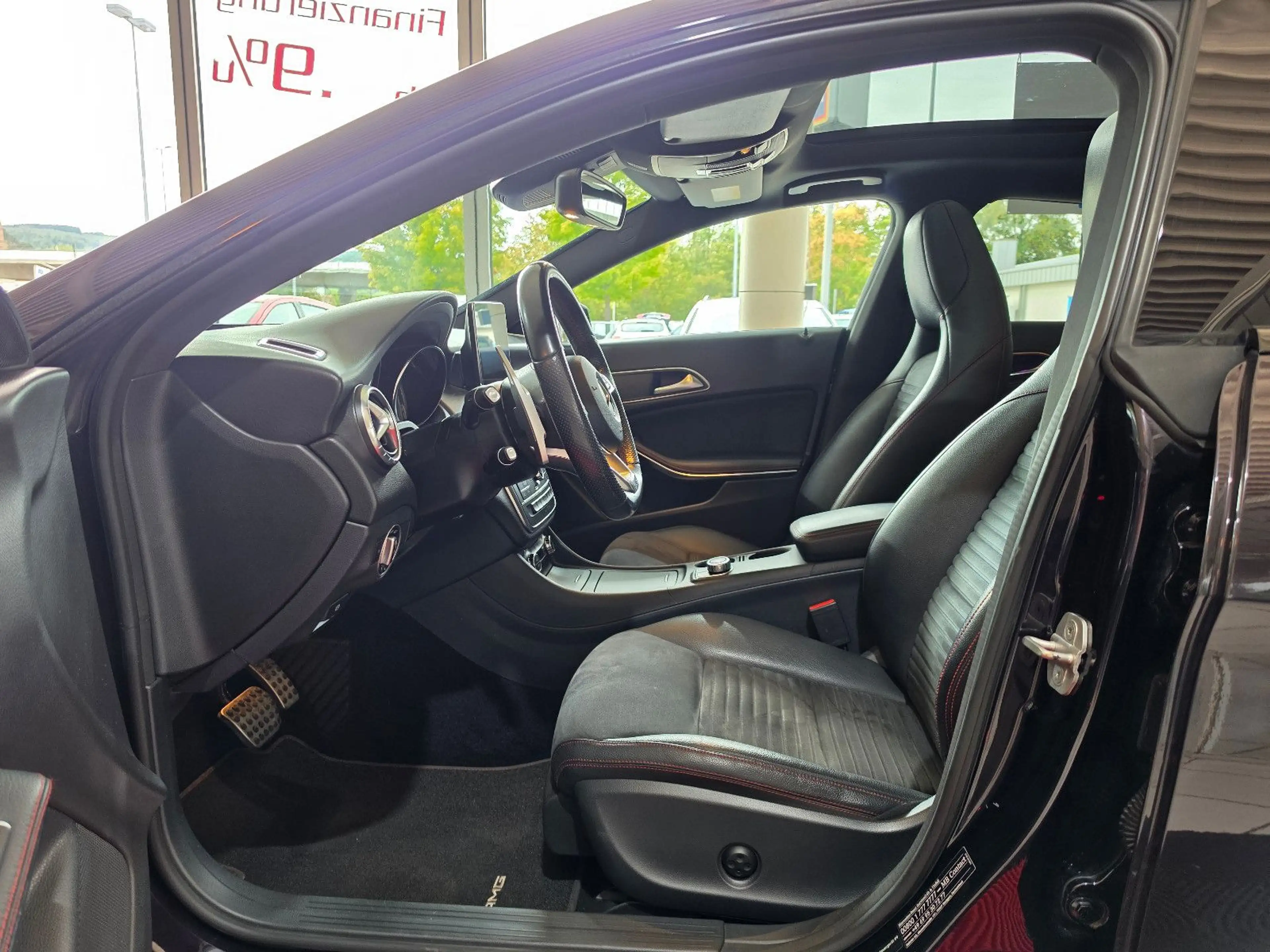 Mercedes-Benz CLA 220 AMG LINE+PANO+NIGHT+RFK — photo 9