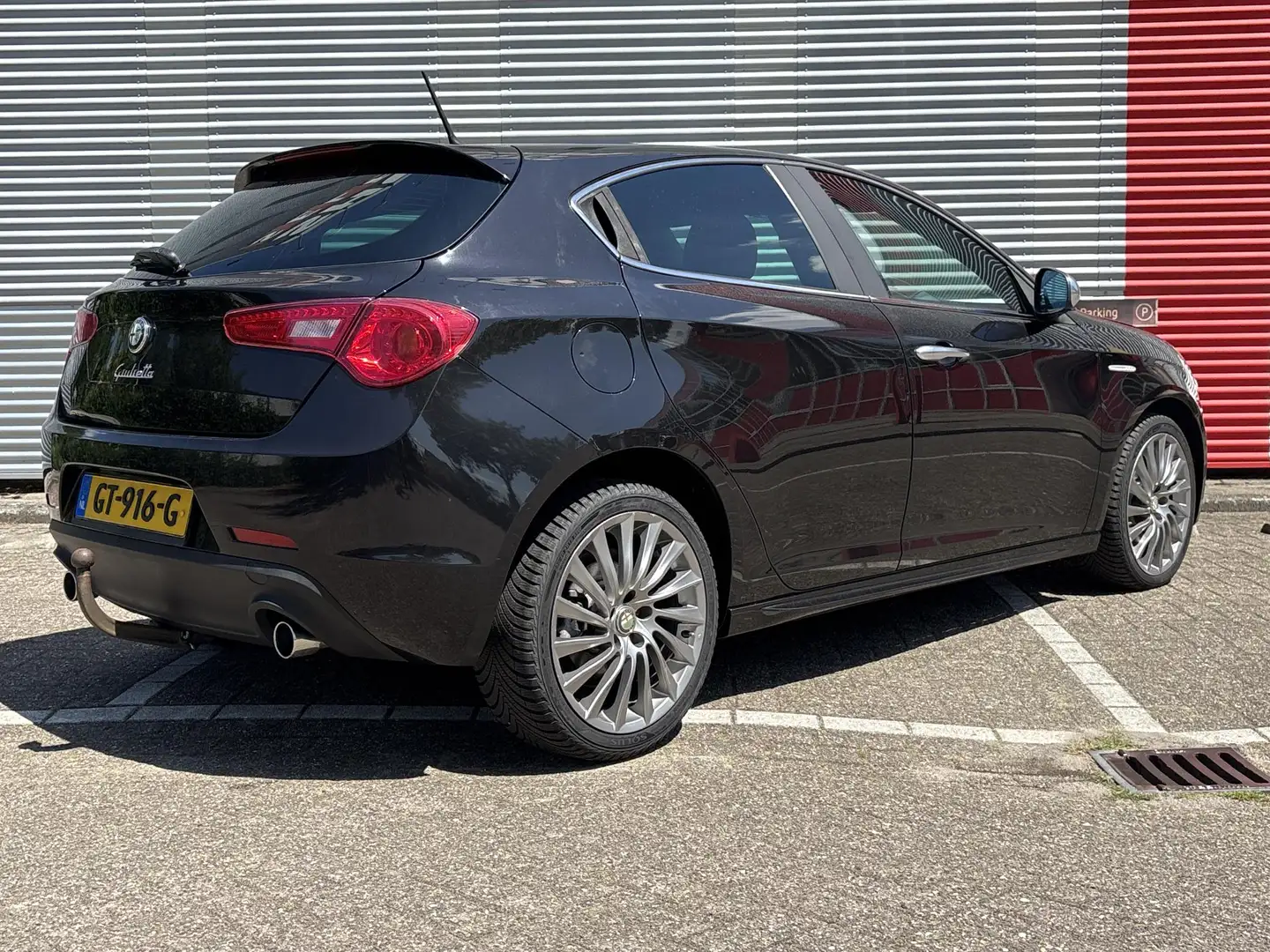 Alfa Romeo Giulietta 2.0 JTDm Progression | Leder | Climate | Cruise | Zwart - 2