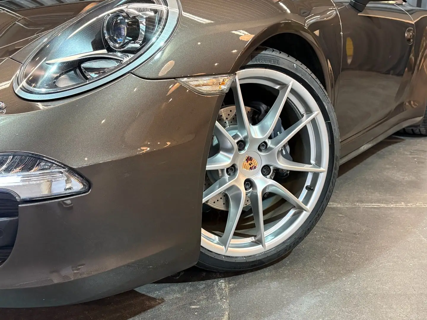 Porsche 991 911 Carrera 4 Cabriolet (Approved | Sportabgas.) Brun - 2