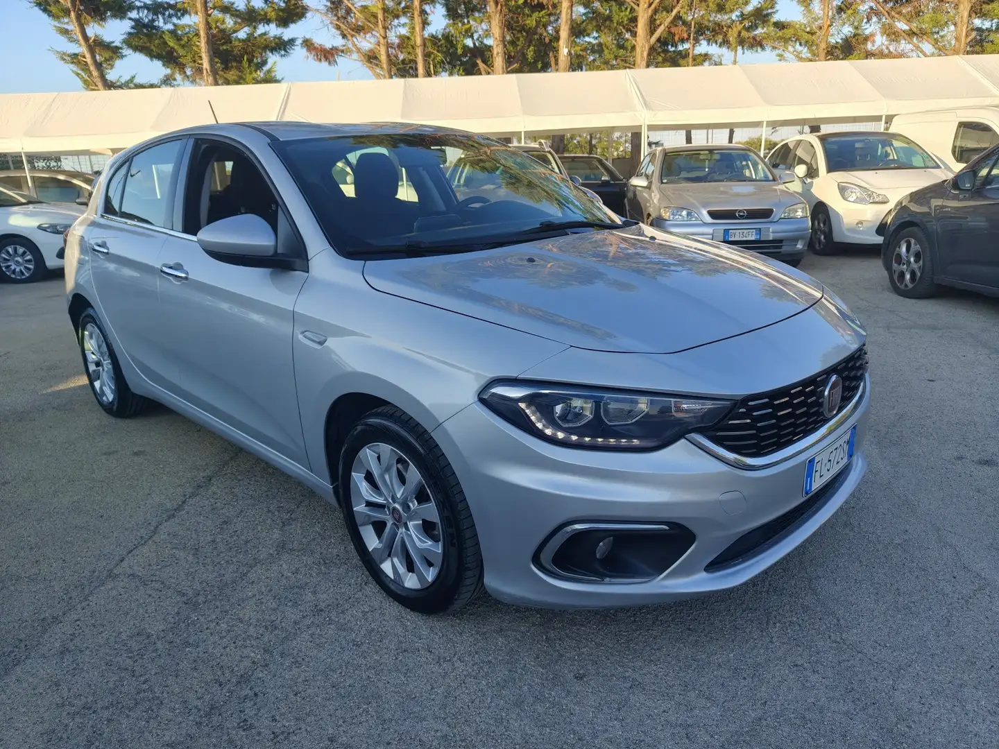 Fiat Tipo 5p 1.6 mjt Lounge s&s 120cv - 1