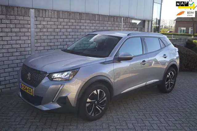 Peugeot 2008 1.2 PureTech Allure Autom Navi Camera Clima Adapti