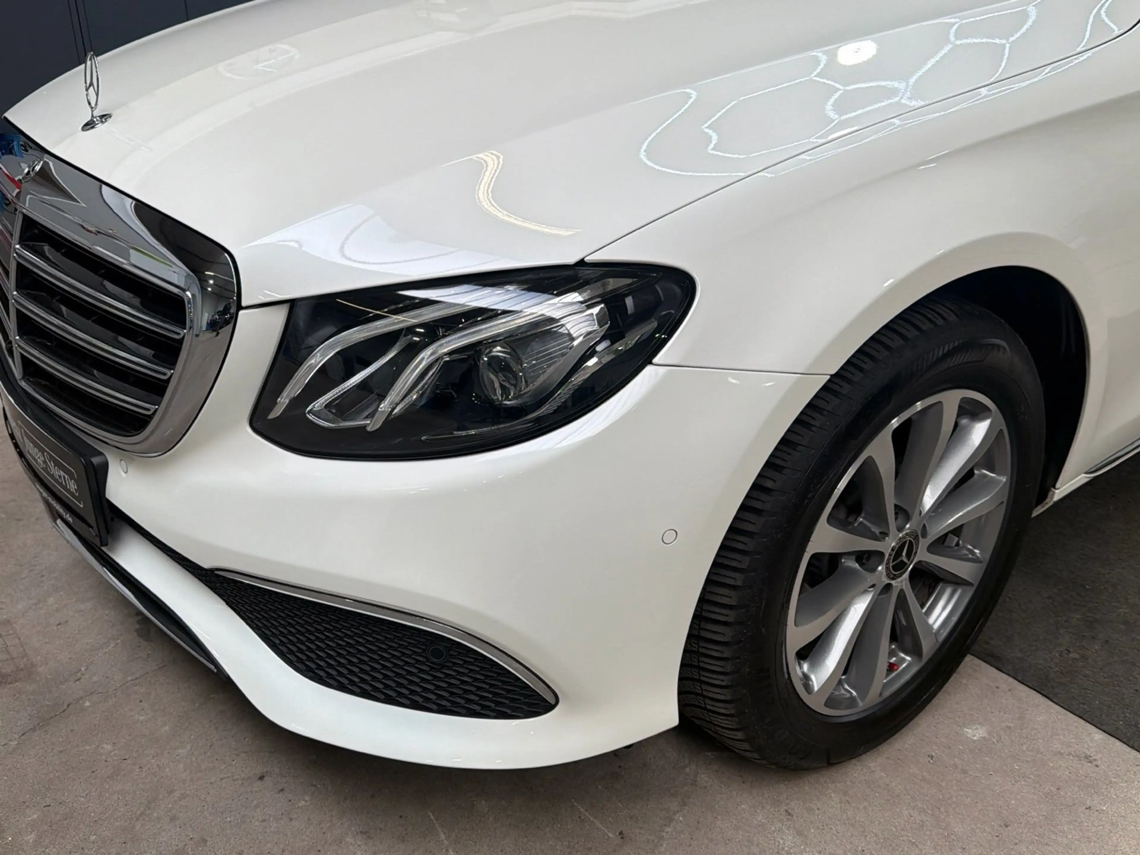 Mercedes-Benz E 220 d 4M Exclusive Totwinkel Comand Panorama — photo 7