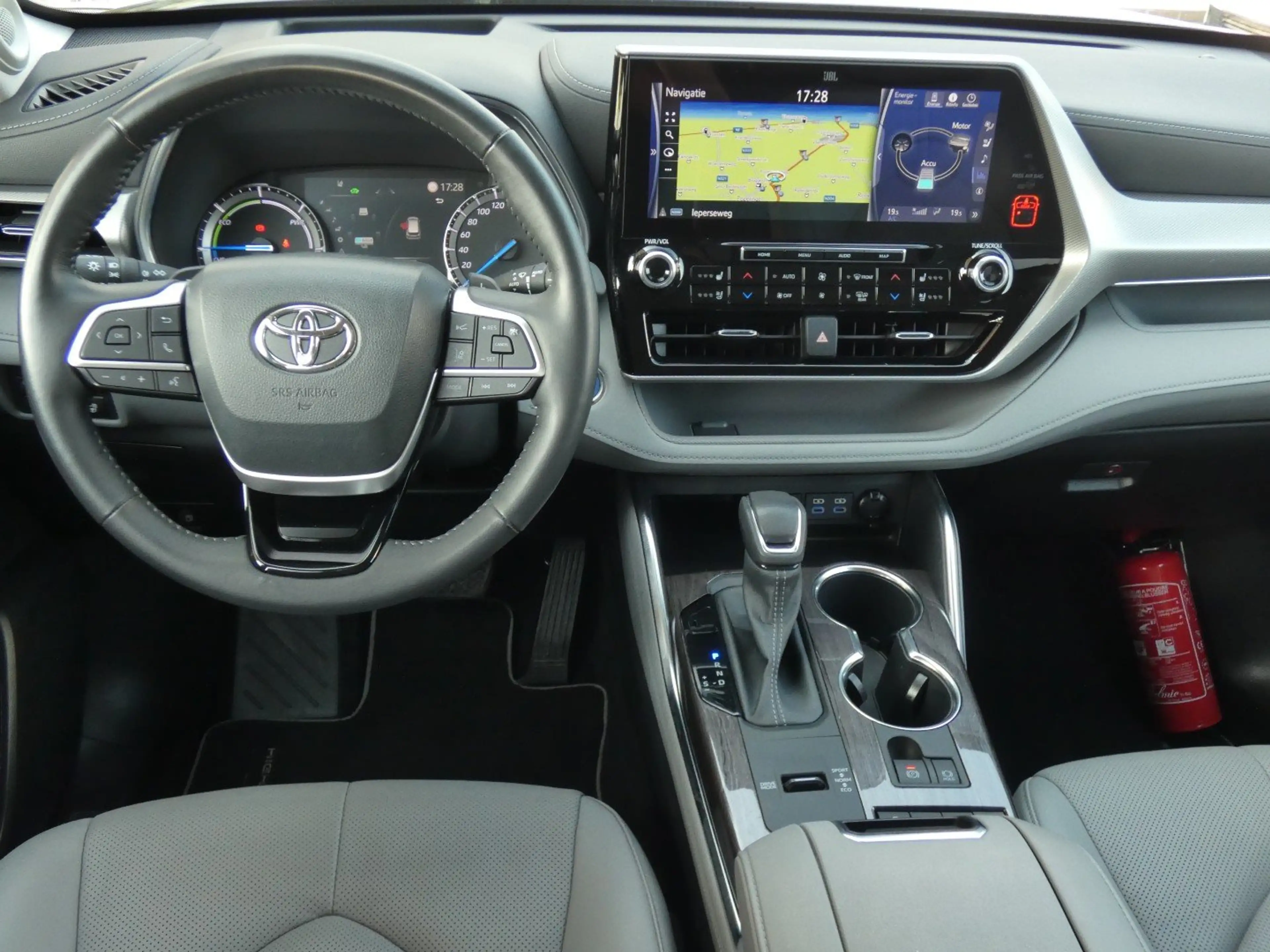 Toyota Highlander Hybrid AWD Premium Plus 7PL +Trekhaak +Venti Seats — photo 10