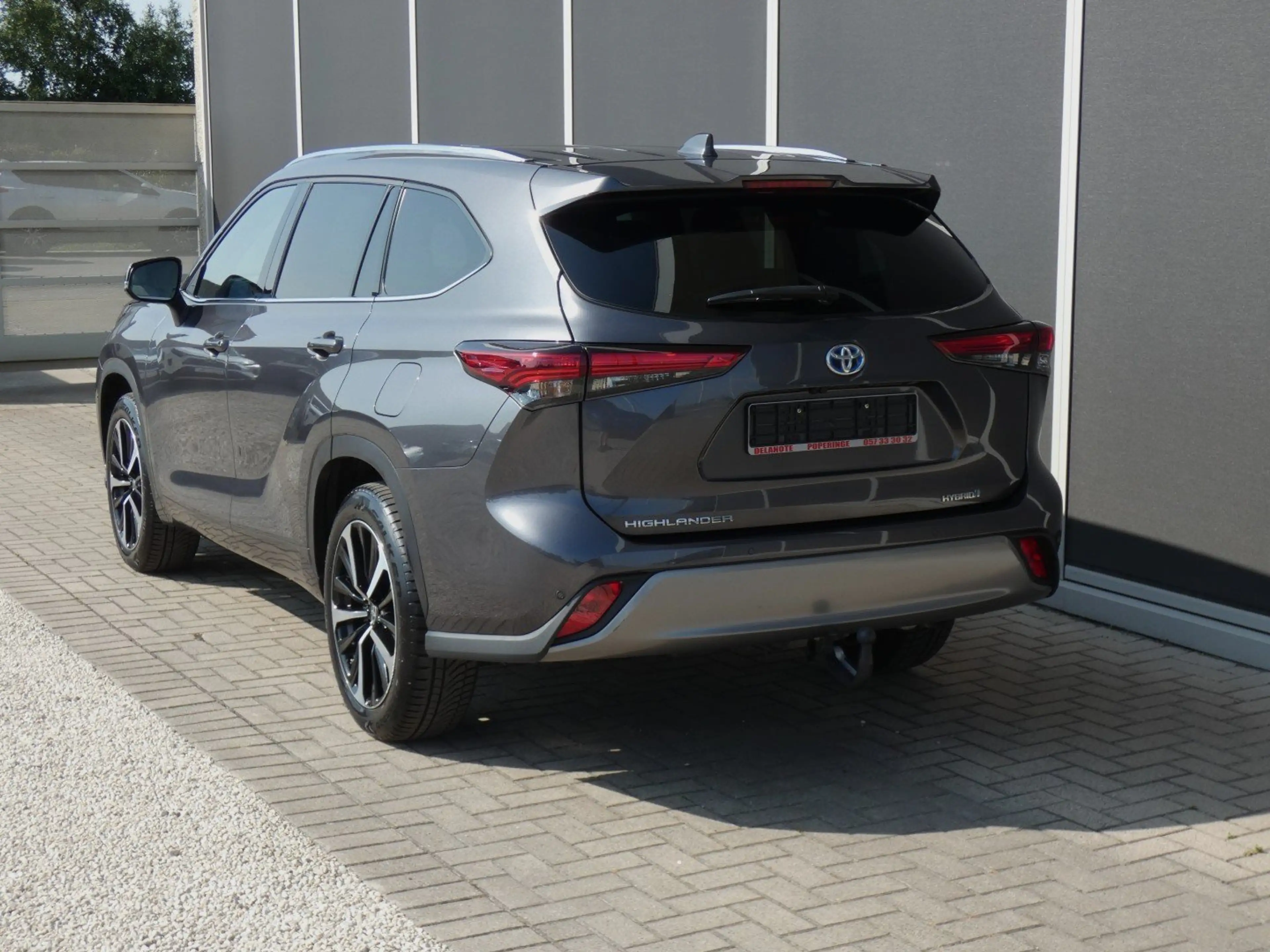 Toyota Highlander Hybrid AWD Premium Plus 7PL +Trekhaak +Venti Seats — photo 8