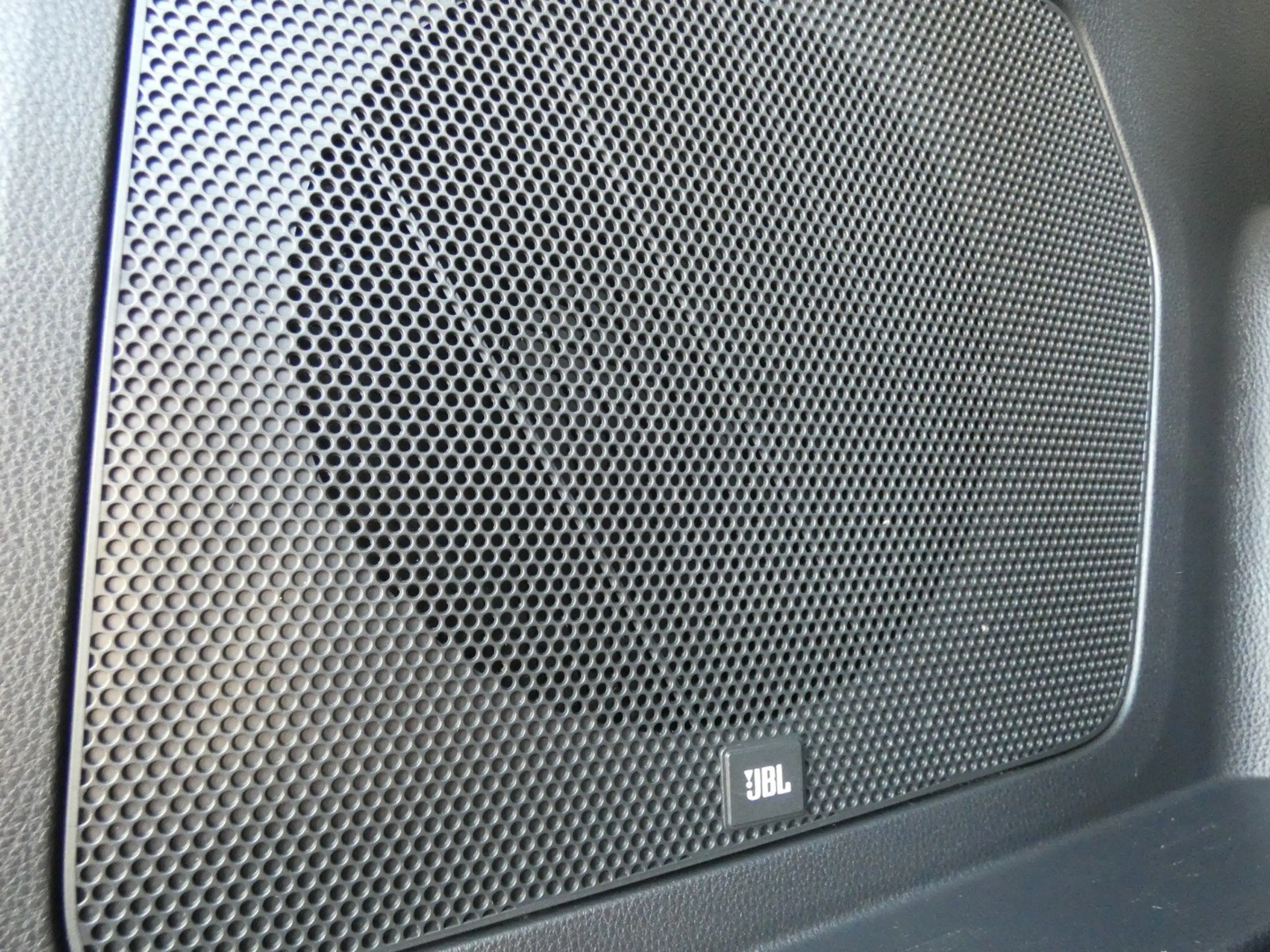 Toyota Highlander Hybrid AWD Premium Plus 7PL +Trekhaak +Venti Seats — photo 15