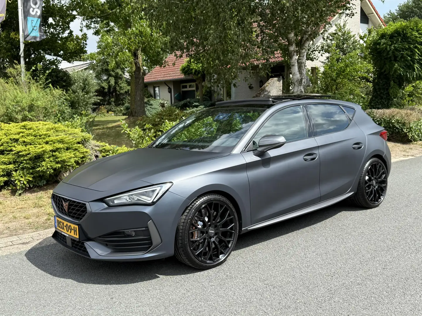 CUPRA Leon VZ300 2.0 TSI DSG•Pano•Beats Grey - 1