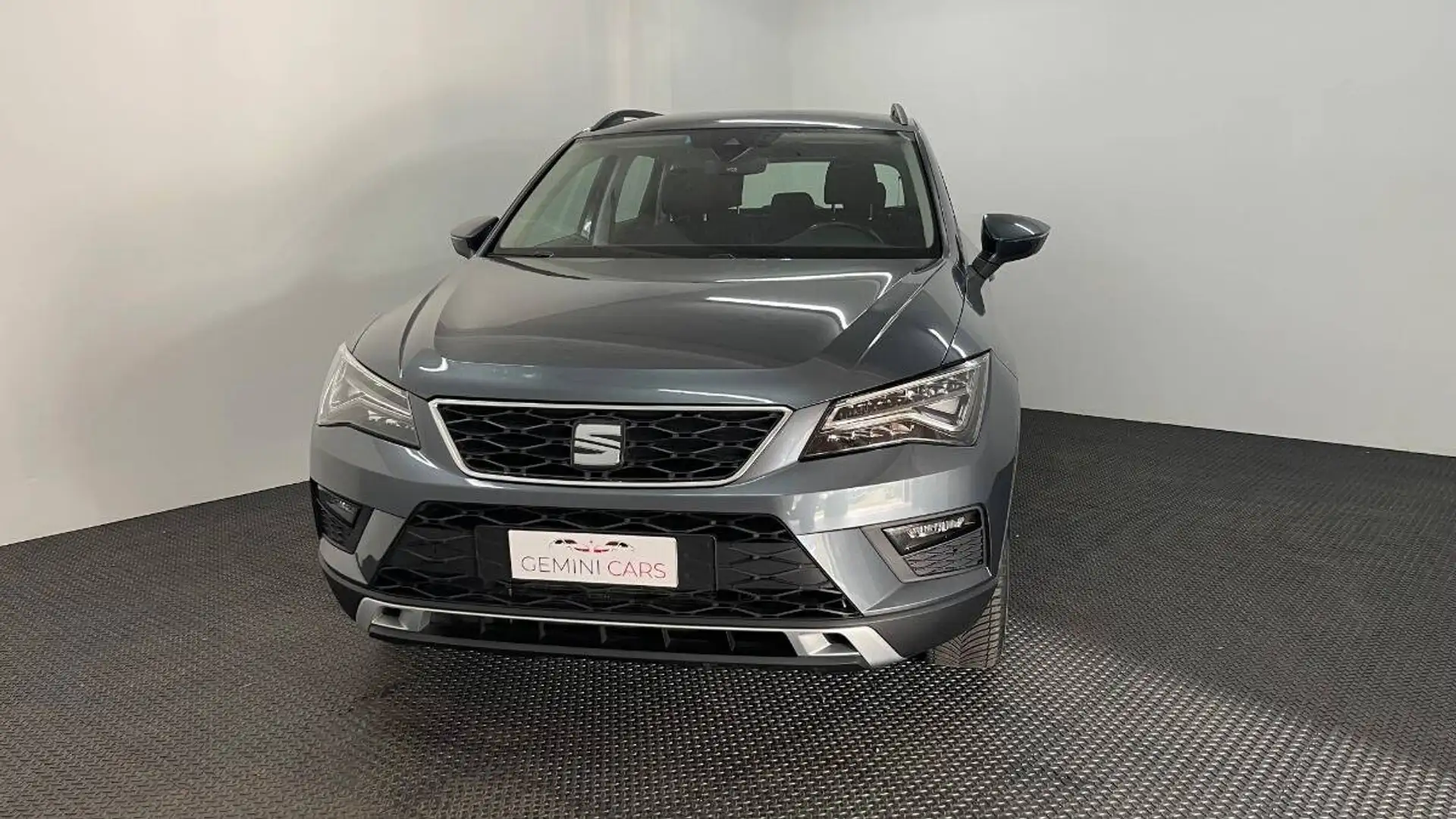 SEAT Ateca 1.6 tdi Business my16 Gris - 2