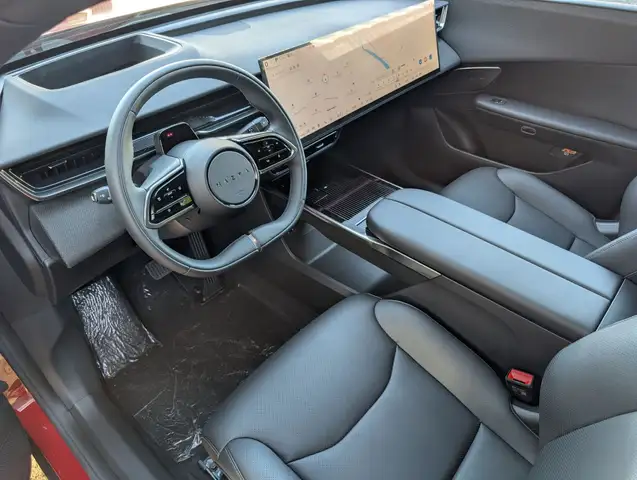Mazda CX-6e view 17