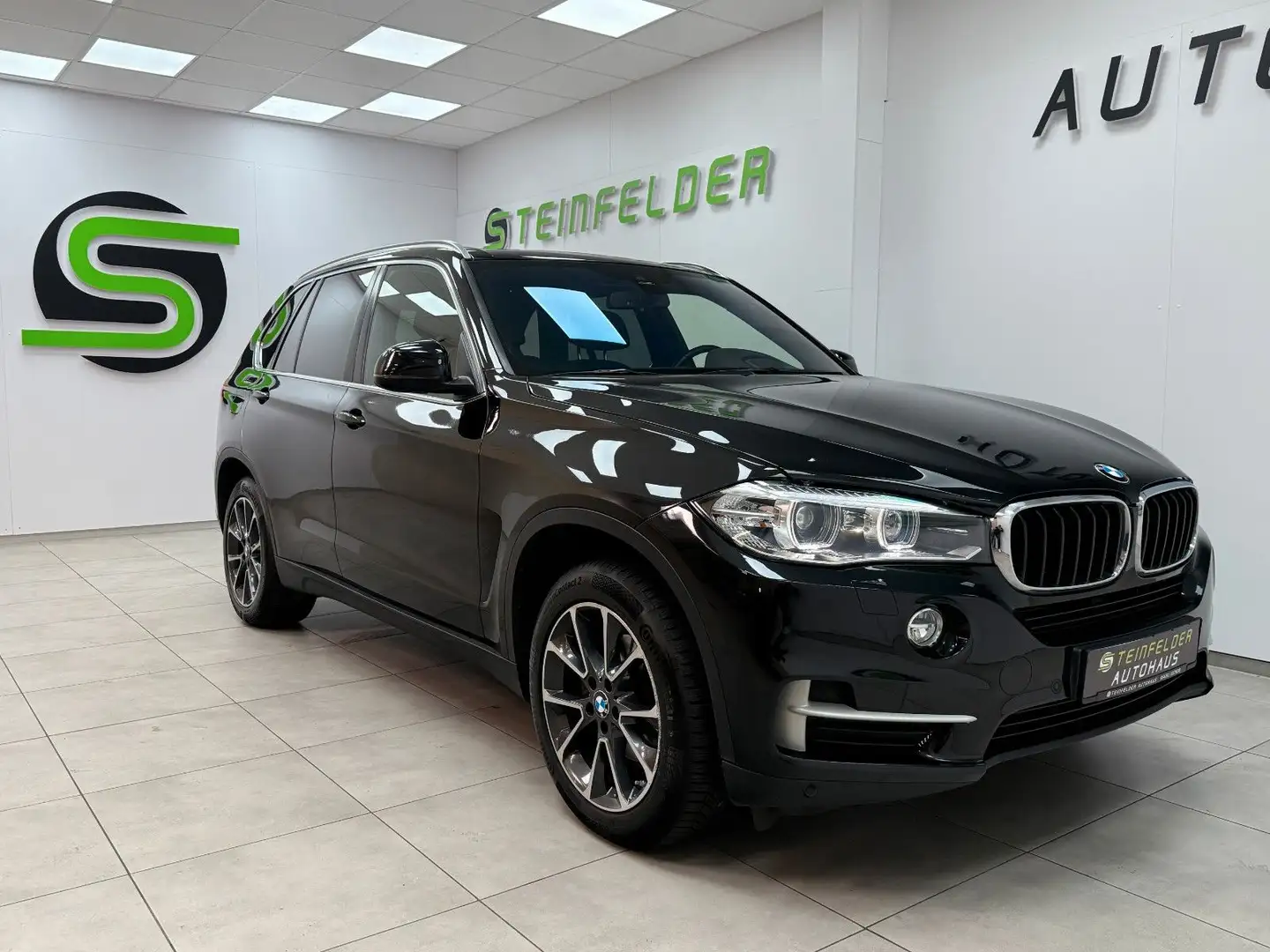 BMW X5 xDrive 30d/HUD/LEDER/PANORAMA/NAVI/7.SITZER Schwarz - 1