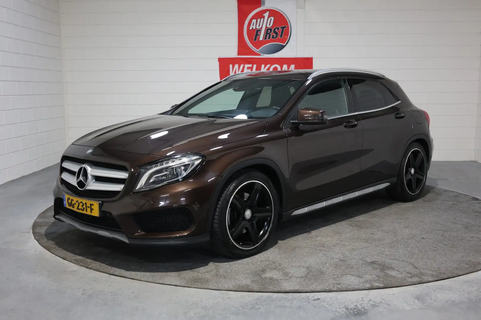 Mercedes-Benz GLA 250 Edition 1, 19 inch AMG, Cruise, Clima, Navi, Xenon Bruin - 1