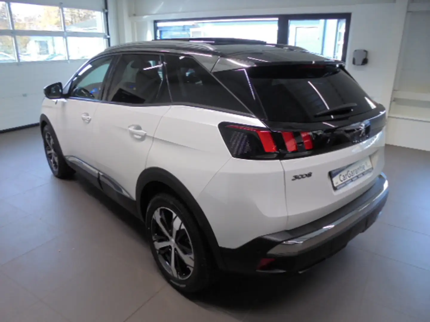Peugeot 3008 Crossway PureTech 180 EAT8 Weiß - 2