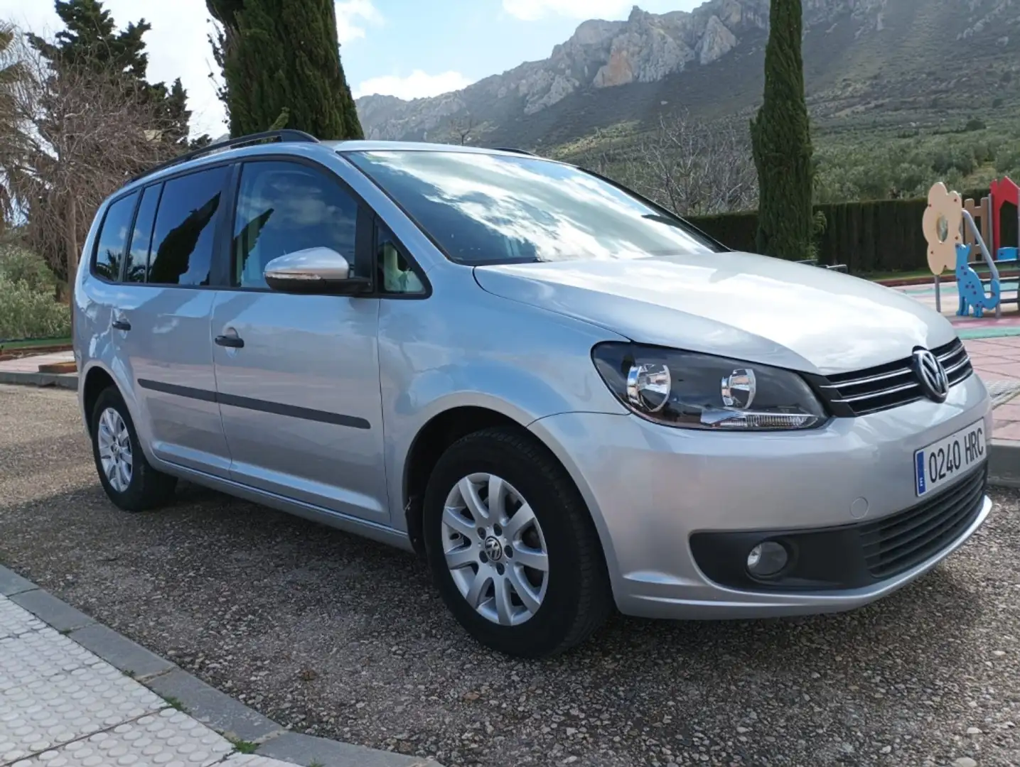 Volkswagen Touran 1.6TDI Advance 105 - 1