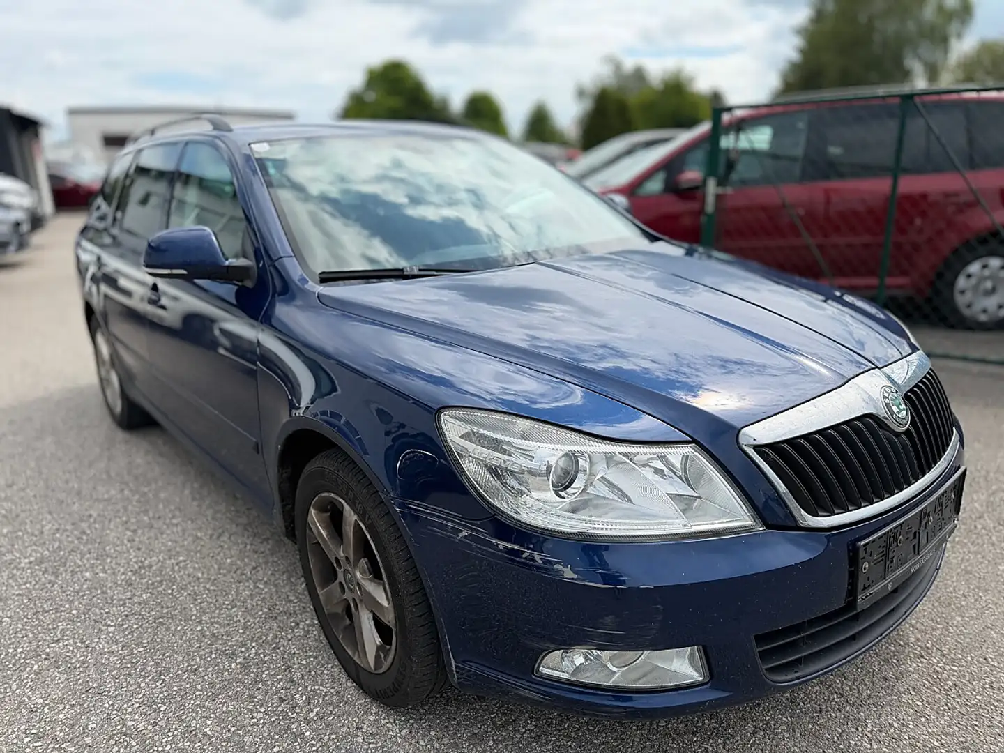 Skoda Octavia Combi 1,6 Elegance TDI CR DPF Blau - 2