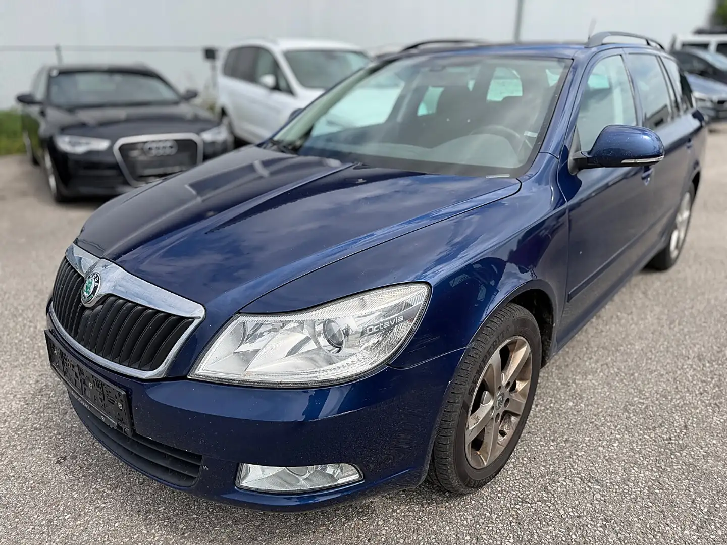 Skoda Octavia Combi 1,6 Elegance TDI CR DPF Blau - 1