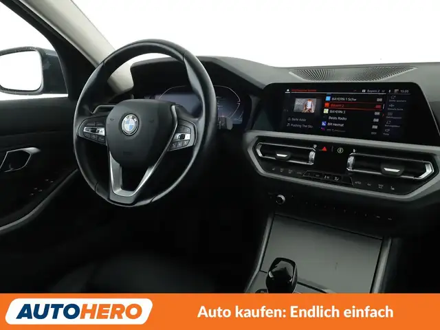 BMW 3 Series view 13