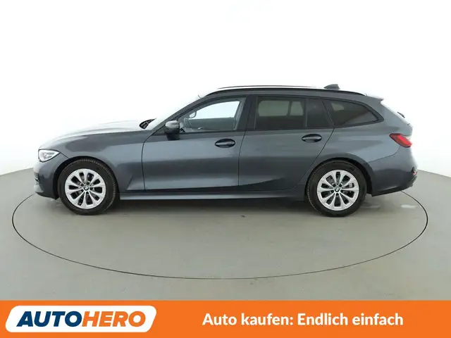 BMW 3 Series view 3