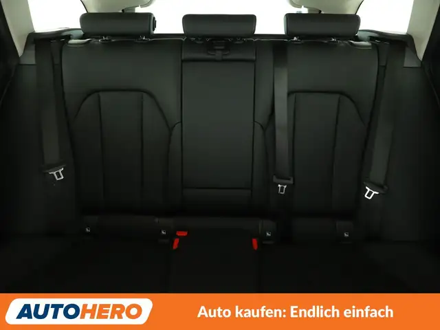 BMW 3 Series view 15