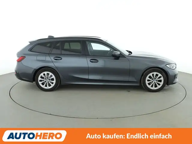 BMW 3 Series view 7
