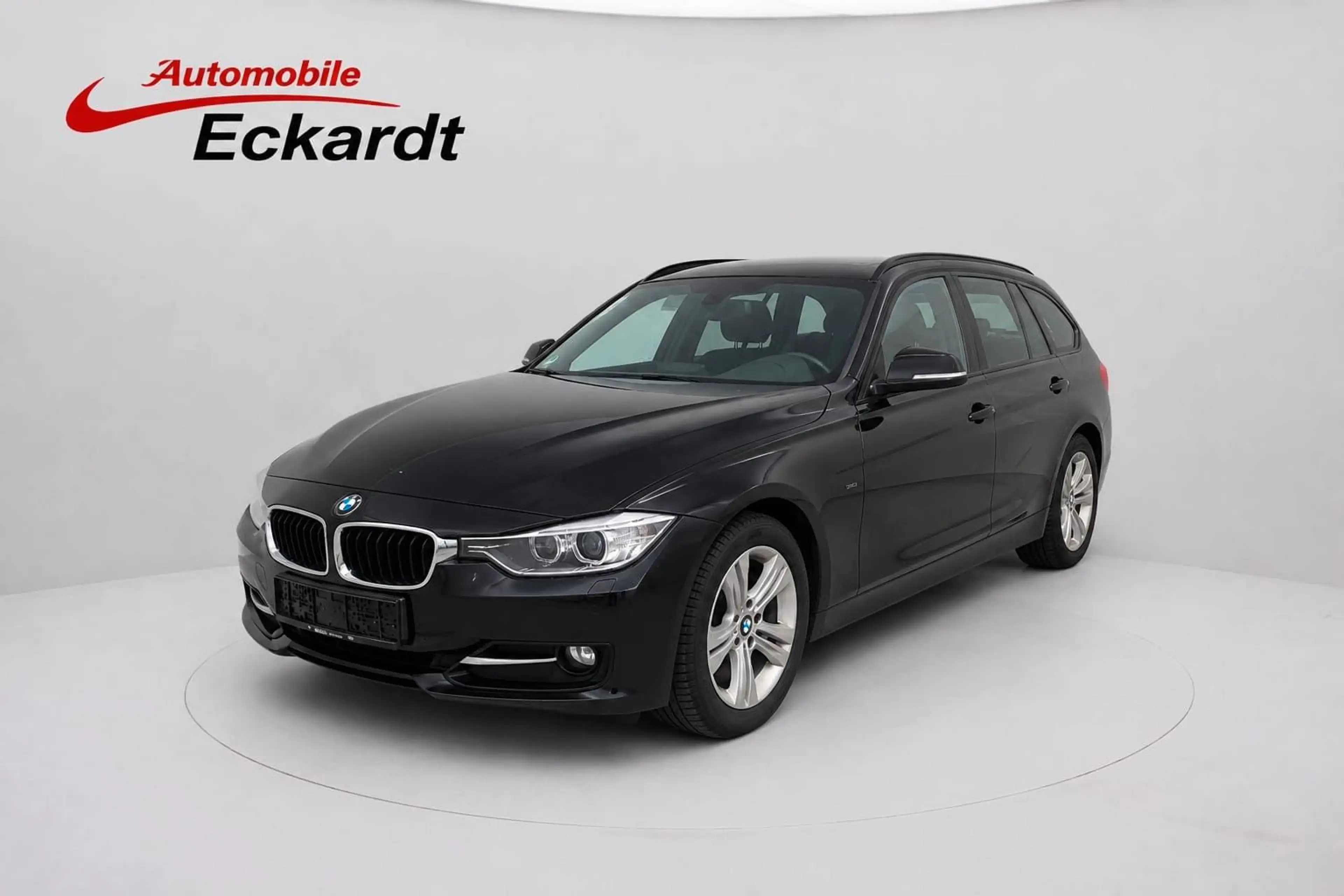 BMW 316 i F31 2 Hand Xenon Automatik AHK Schwenkb.