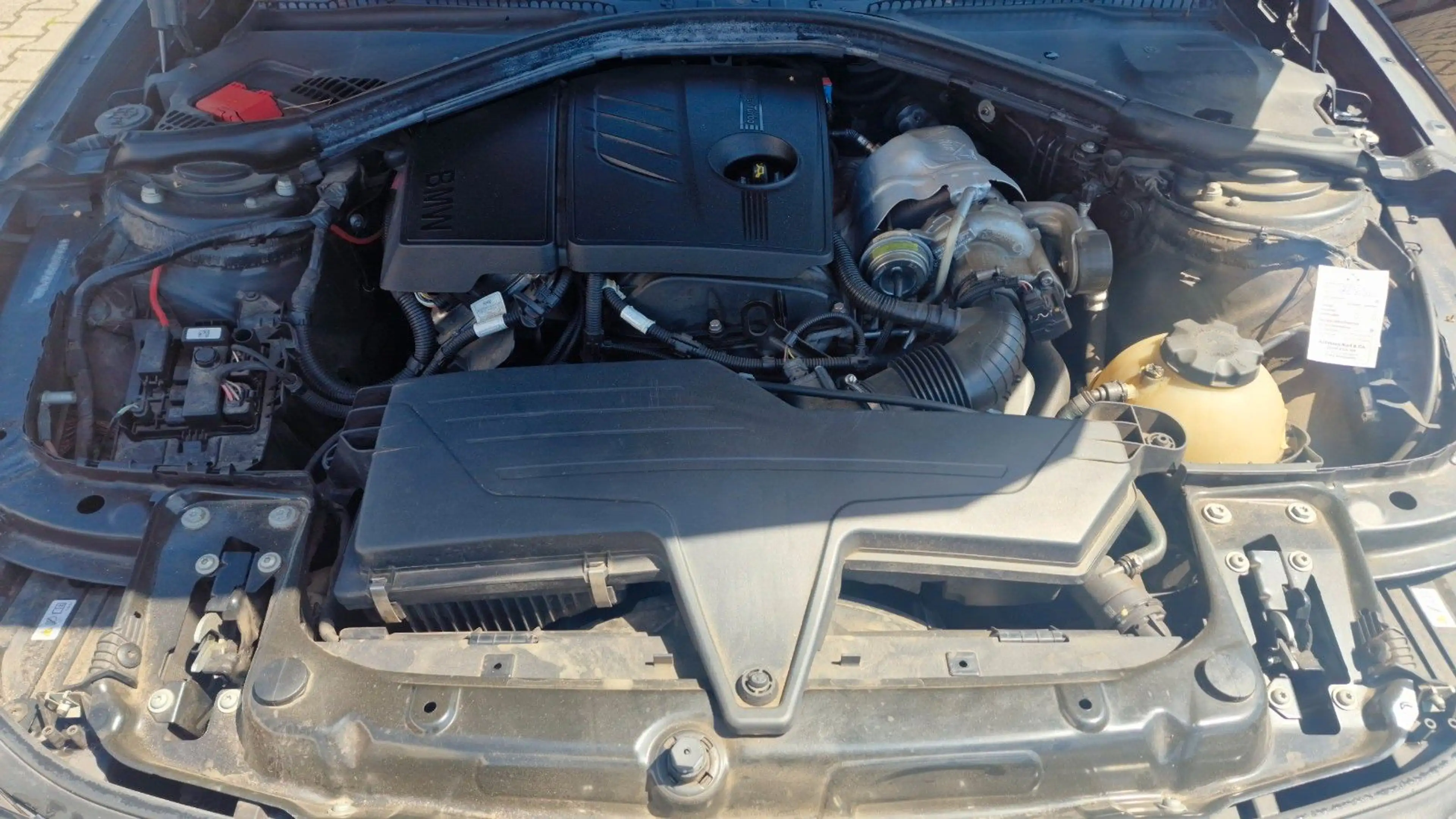BMW 316 i F31 2 Hand Xenon Automatik AHK Schwenkb. — photo 13