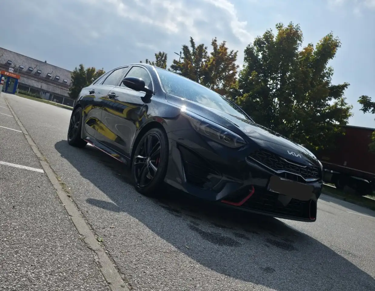 Kia Procee'd