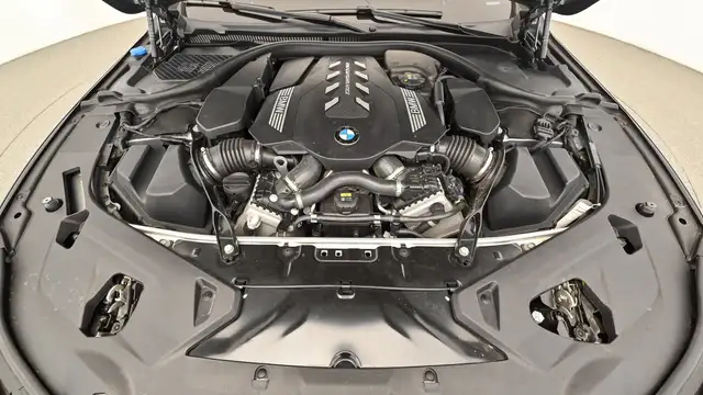 BMW M850 M850 i xDrive | Individuallackierung | Carbon | Ansicht 32