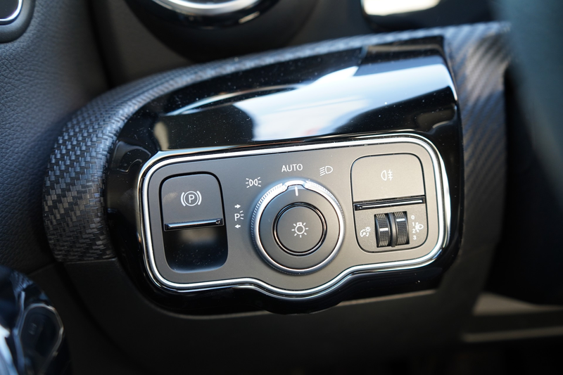 Mercedes-Benz A 180 A180 AMG-Line Android Apple Digitales Cockpit Sitz — photo 18