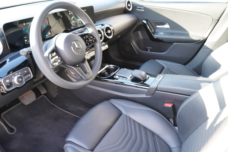 Mercedes-Benz A 180 A180 AMG-Line Android Apple Digitales Cockpit Sitz — photo 7