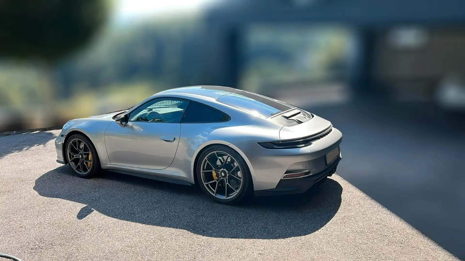 포르쉐 911 GT3 Touring 2023 은색 사진 5