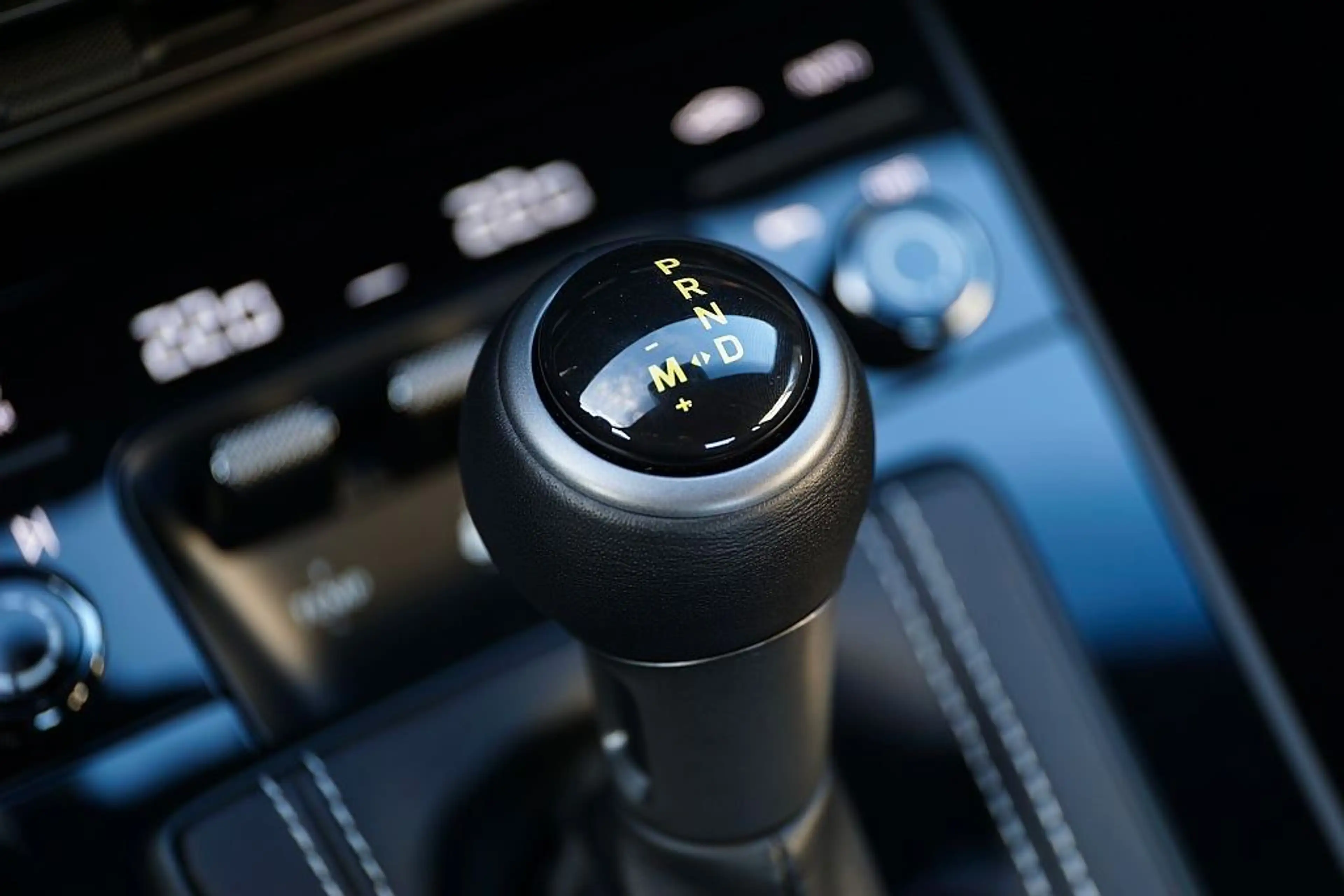 Porsche 992 GT3 Touring /Lift/PCCB/Matrix/Carbon — photo 9