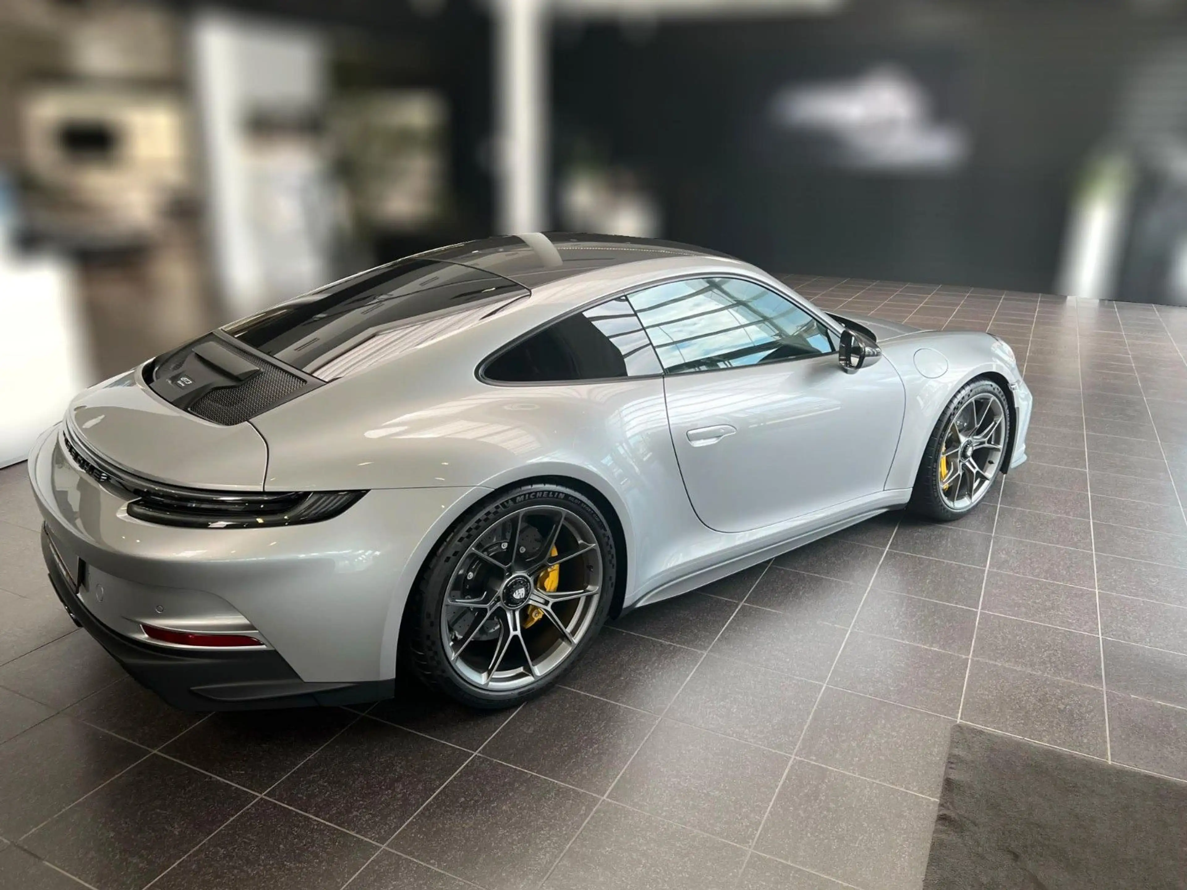 Porsche 992 GT3 Touring /Lift/PCCB/Matrix/Carbon — photo 14