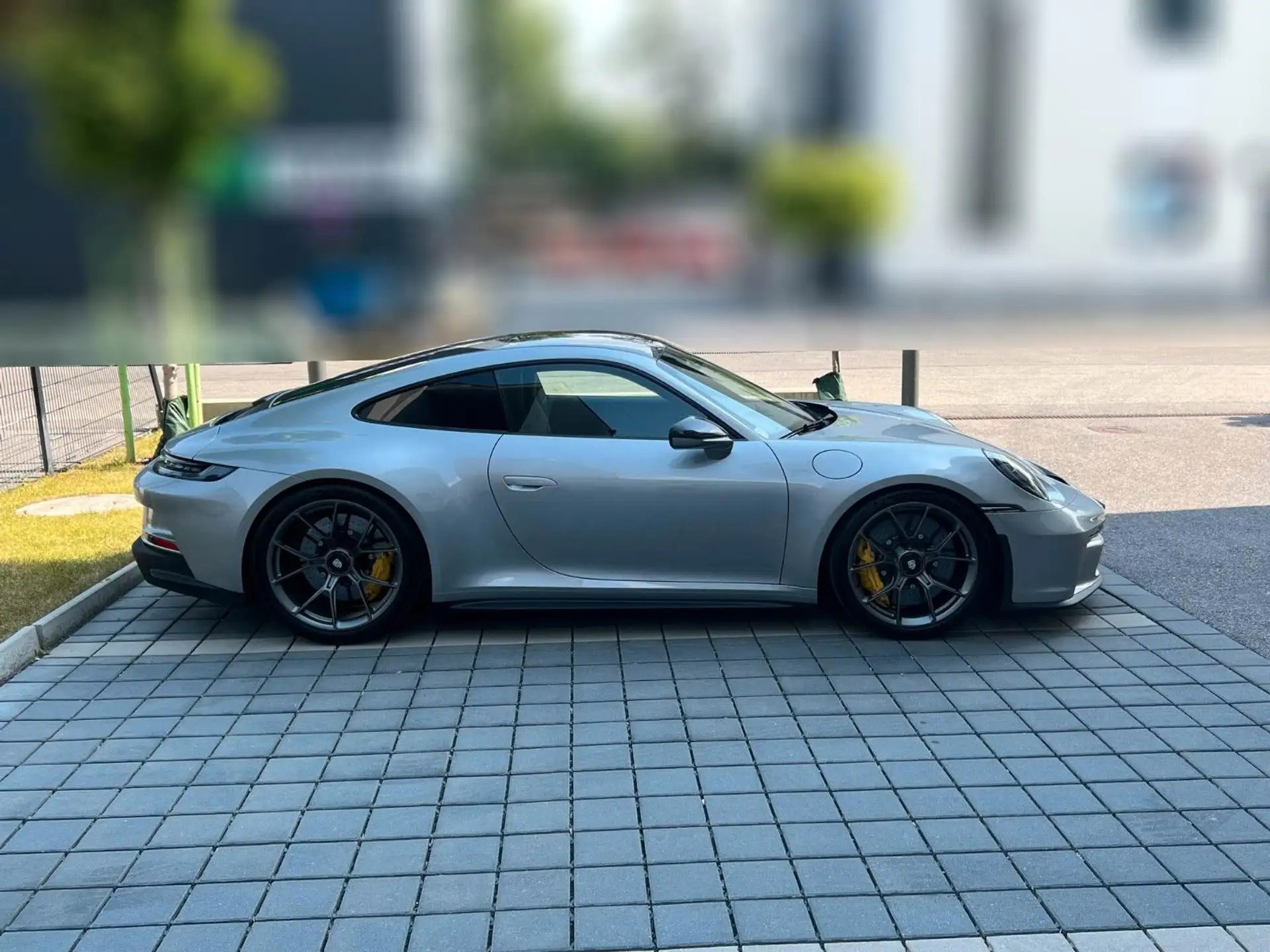 포르쉐 911 GT3 Touring 2023 은색 사진 6