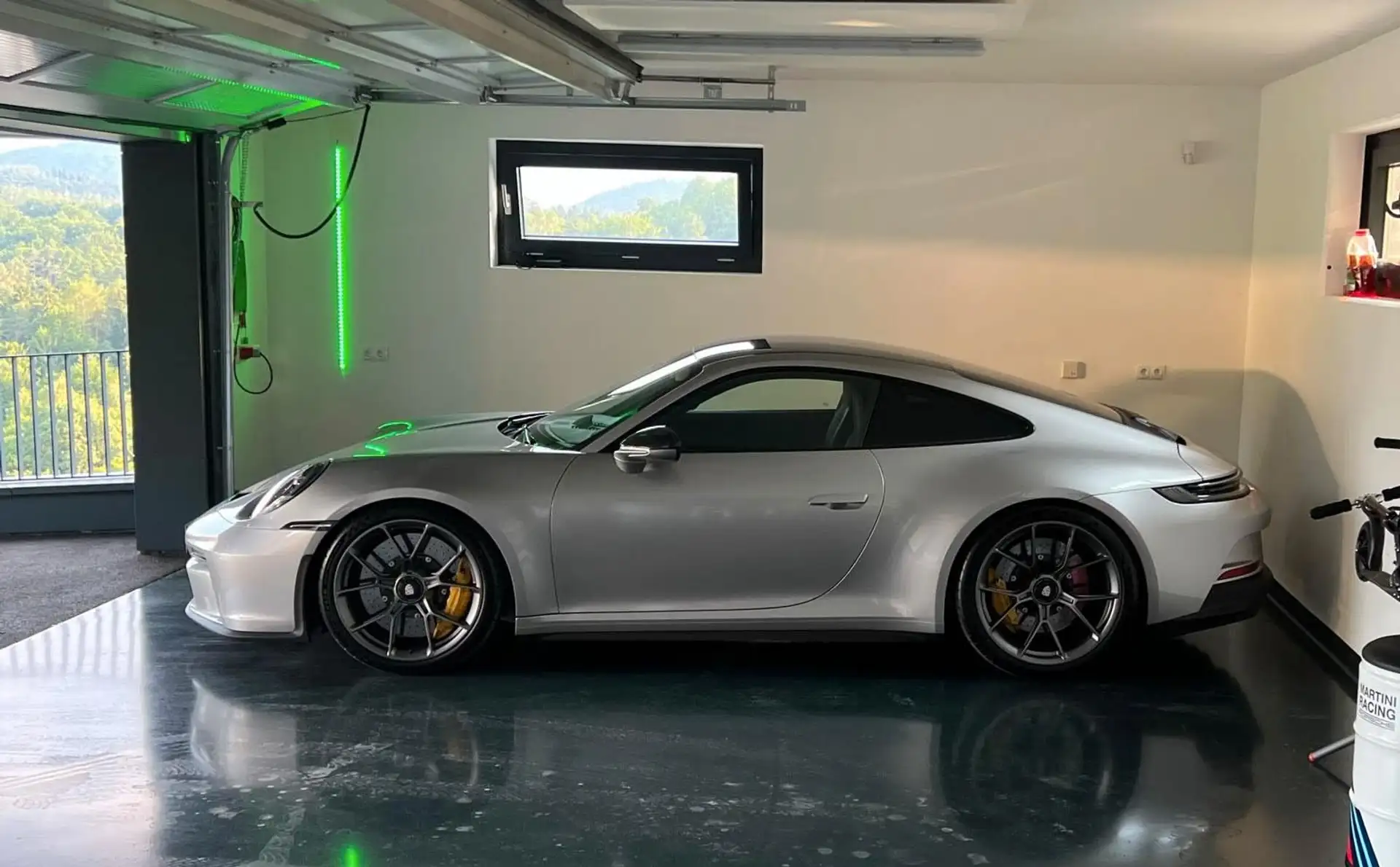 포르쉐 911 GT3 Touring 2023 은색 사진 1