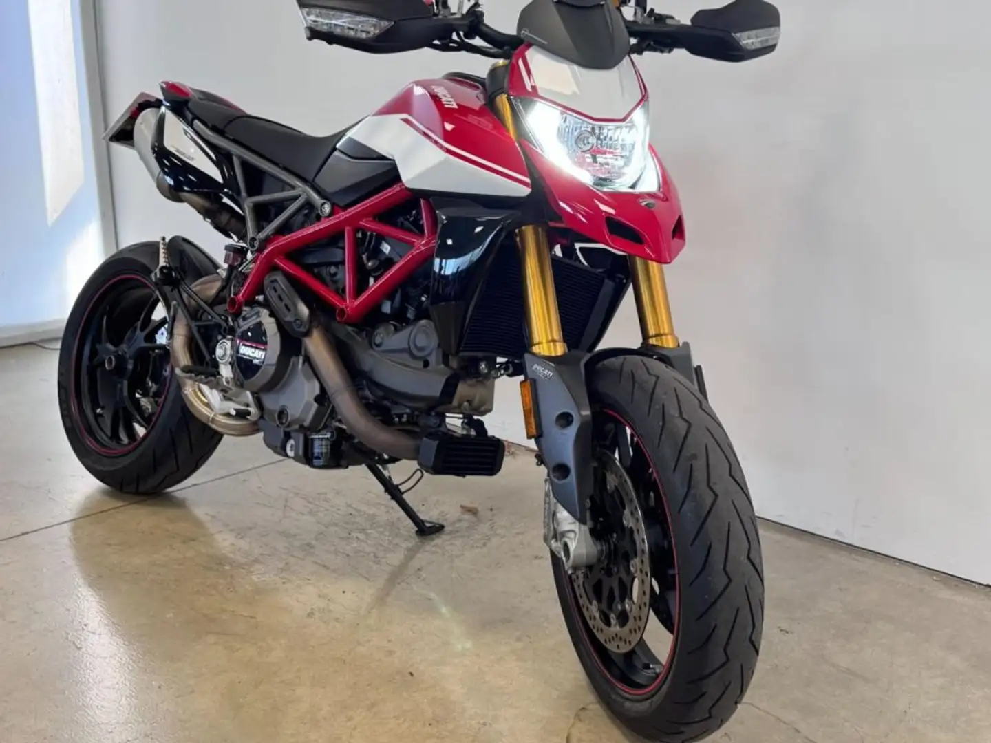 Ducati Hypermotard 950 SP Rosso - 2