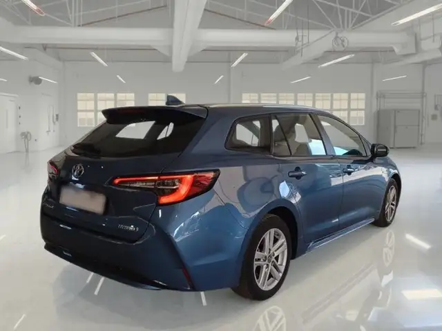 Toyota Corolla view 4