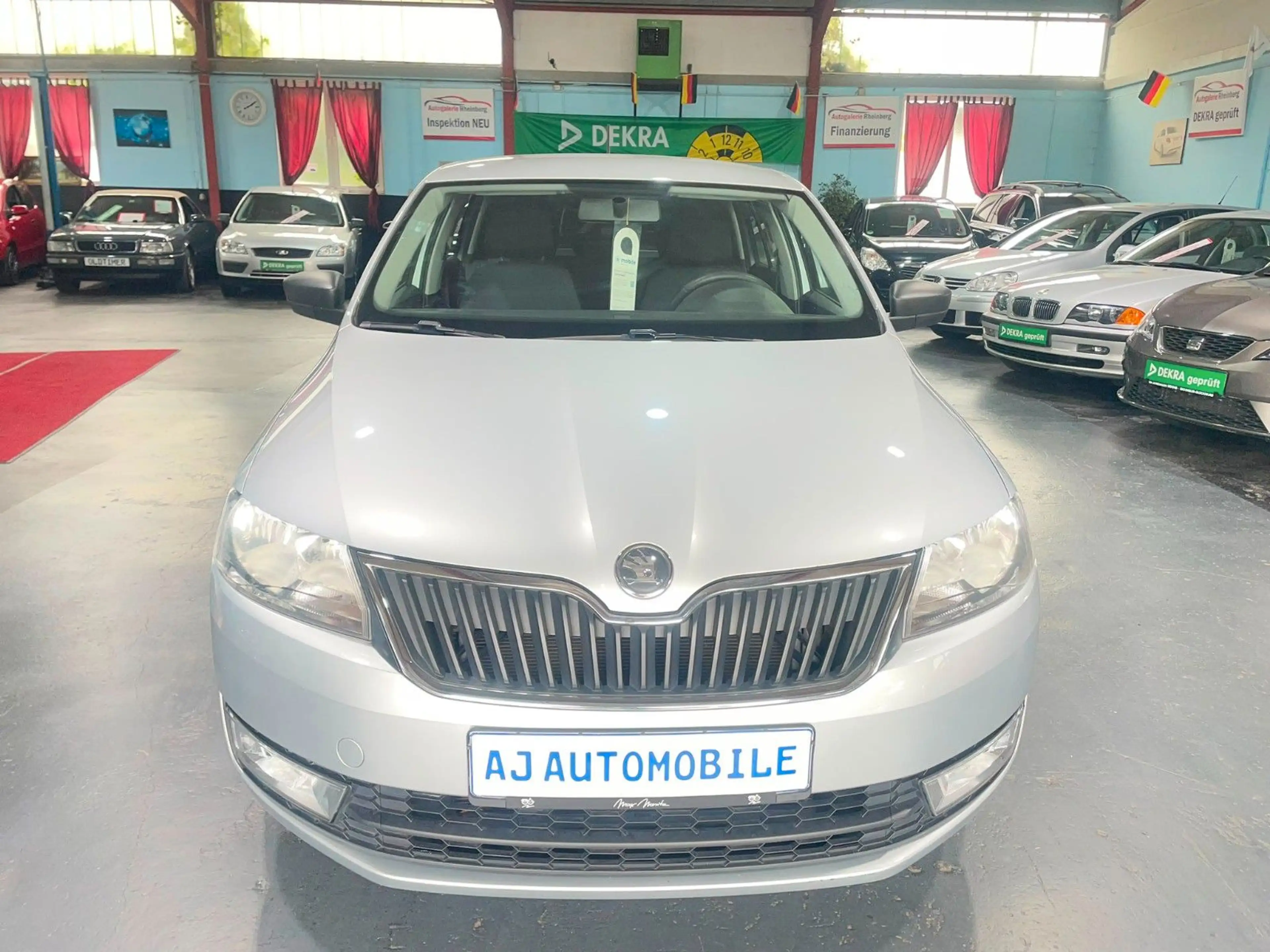 Skoda Rapid/Spaceback Spaceback Active*KLIMA*TÜV NEU*EURO 5* — photo 6