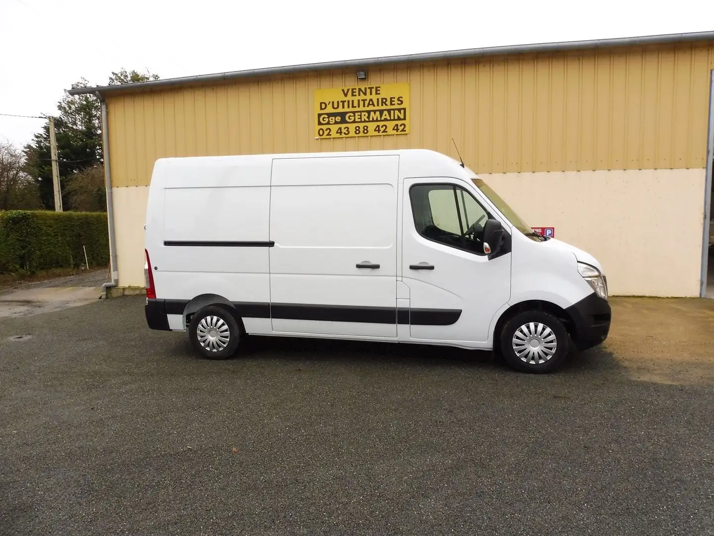 Nissan NV400 3T5 L2H2 2.3 DCI 180CH S/S OPTIMA - 2