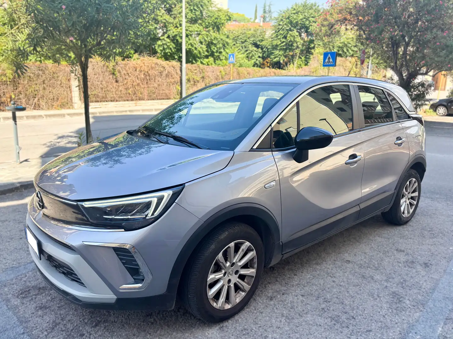 Opel Crossland 1.5 Ecotec S&S Gri - 2