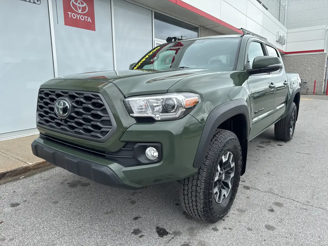 Toyota Tacoma снимка Toyota Tacoma