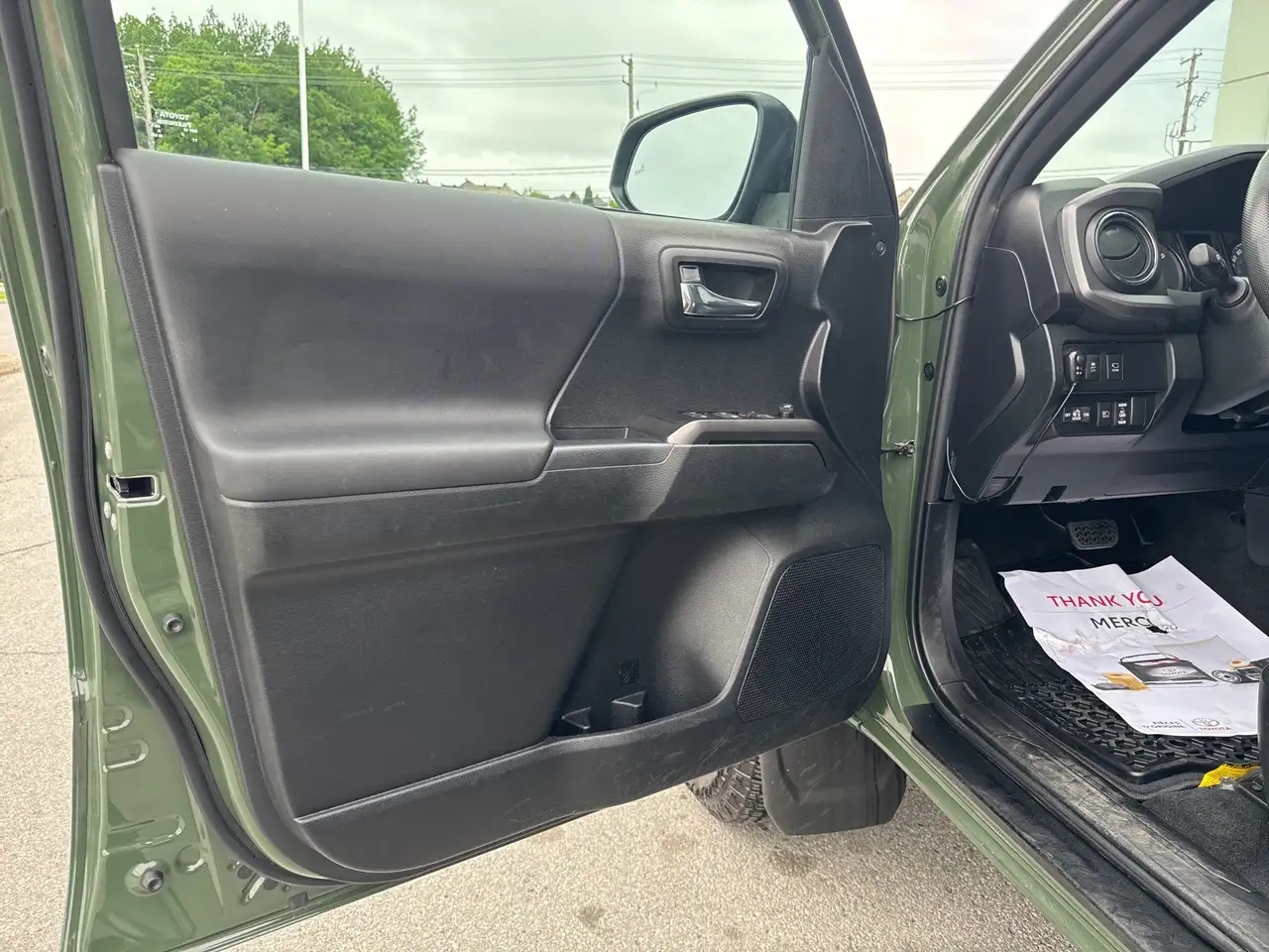Toyota Tacoma снимка Toyota Tacoma