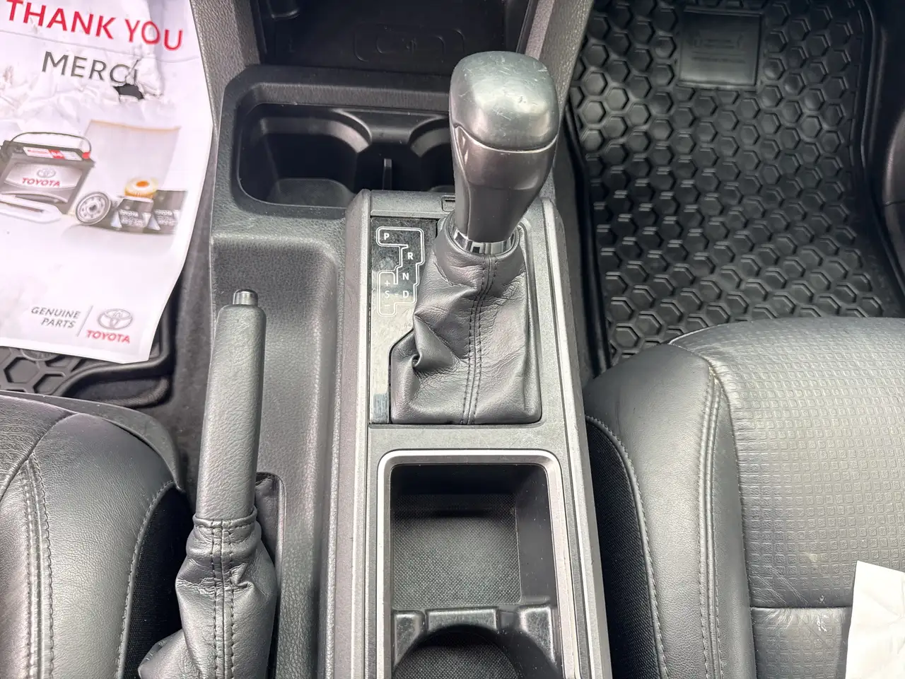 Toyota Tacoma снимка Toyota Tacoma