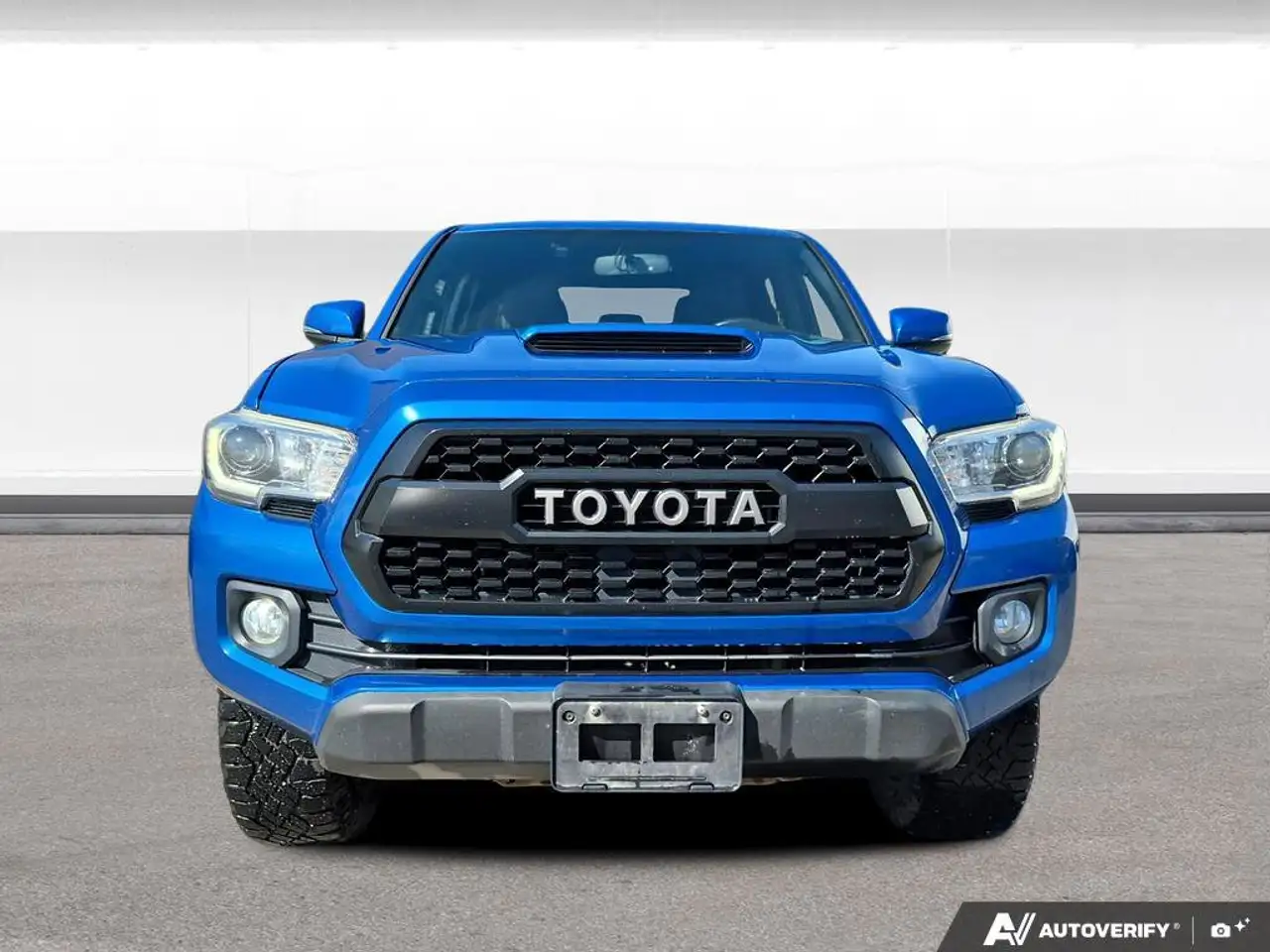 Toyota Tacoma снимка Toyota Tacoma