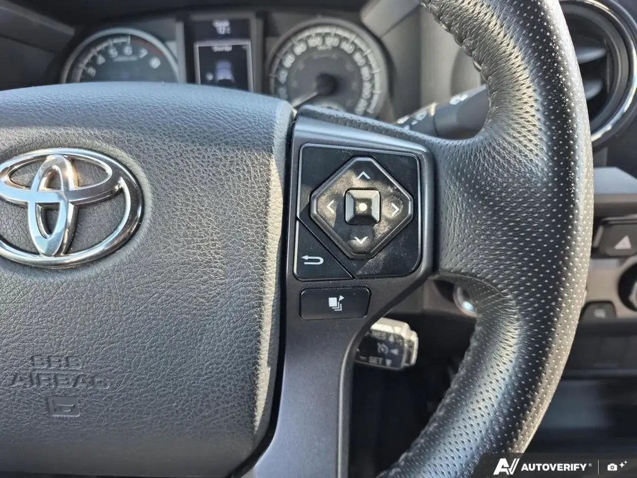 Toyota Tacoma снимка Toyota Tacoma