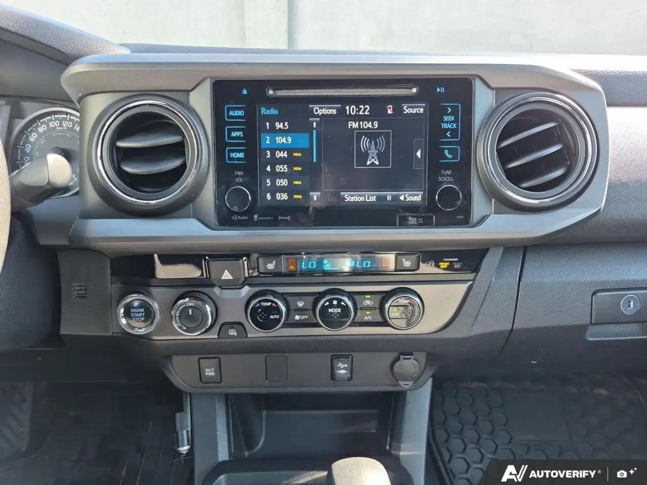 Toyota Tacoma снимка Toyota Tacoma