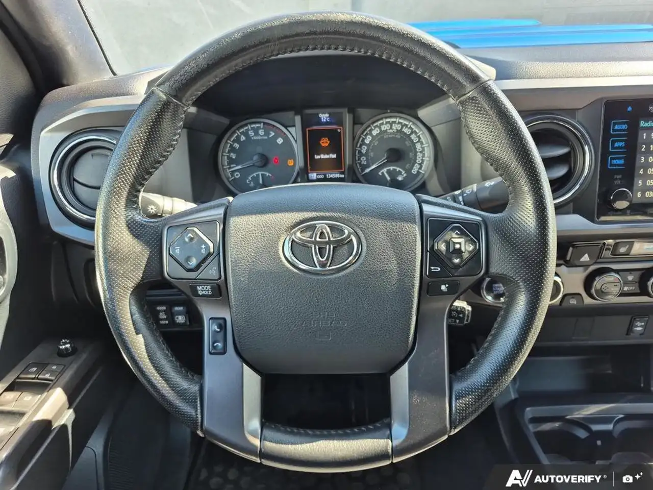 Toyota Tacoma снимка Toyota Tacoma